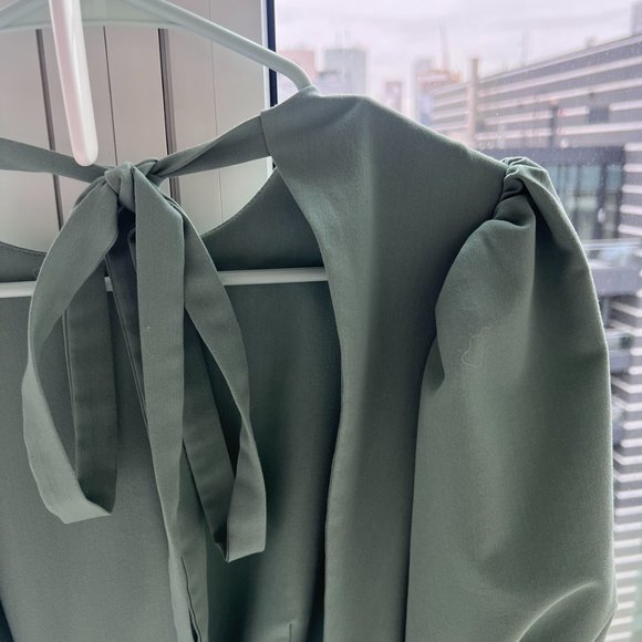 Elegant Olive Green Mini Dress Ope Back in S - Picture 3 of 4